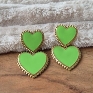 Oorbellen groene hartjes, stainless steel, trend, oorbellen trend, webshop sieraden, dames oorbellen