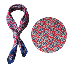 vierkante sjaal, sjaaltje, hals sjaal, neck scarf, 70x70 sjaal, ±70x70 cm sjaal, polyester sjaal, fashion accessoire, dames accessoires, trendy sjaal, print sjaal, kleine sjaal, knoop sjaal, stijlvolle sjaal, everyday fashion