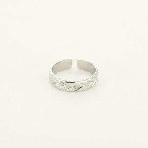 verstelbare ring, zilveren ring, stainless steel ring zilver, open ring, gevlochten ring, braided ring, minimalistische ring, band ring, dames ring, trendy ring, verstelbare dames ring, stacking ringen, subtiele ring, tijdloze sieraden, everyday jewelry