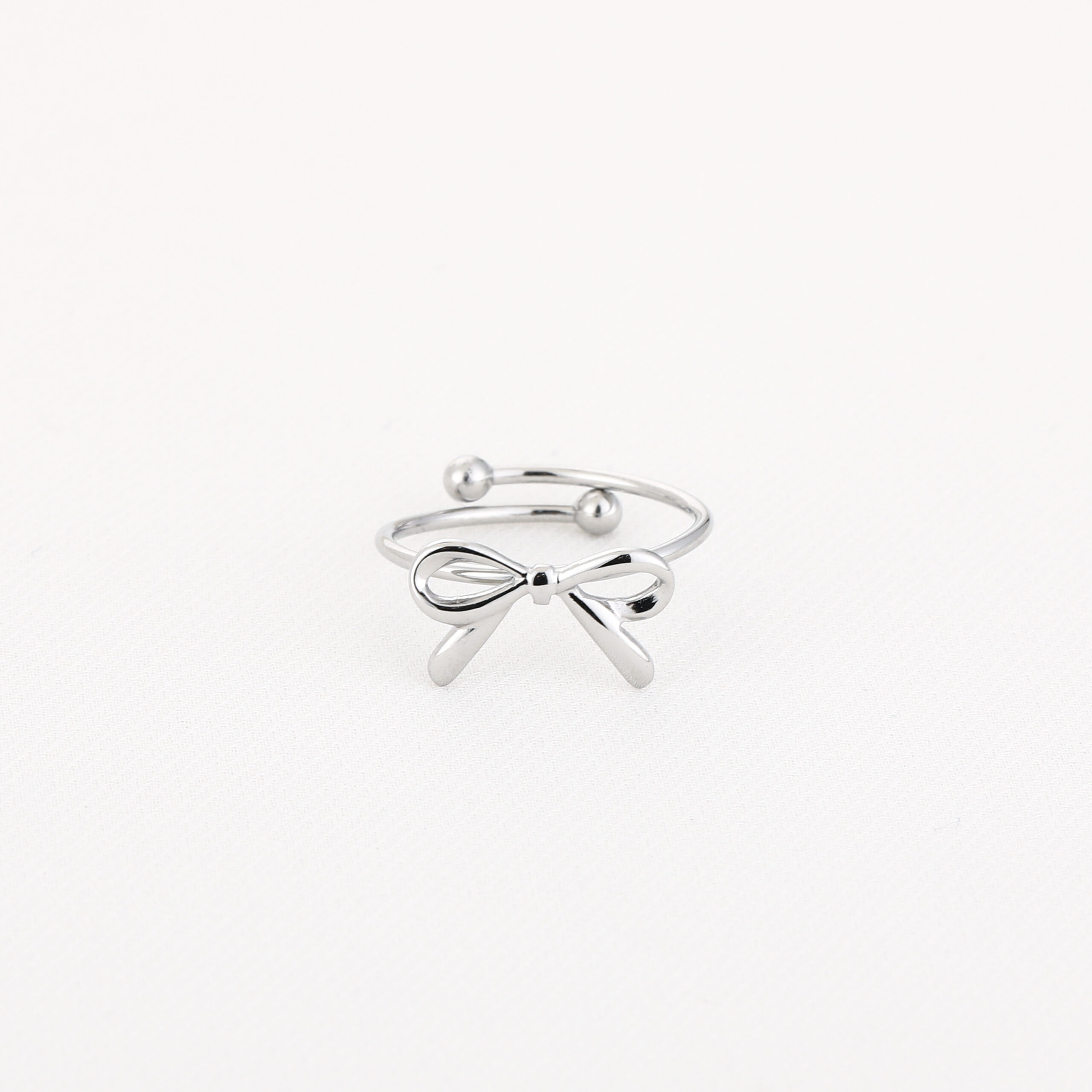 strik ring, bow ring, minimalistische ring, fijne ring, dames ring, trendy ring, verstelbare dames ring, stacking ringen, schattige sieraden, elegante ring, open ring, everyday jewelry, zilveren ring, stainless steel sieraden, verstelbaar