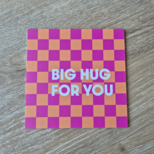 forex tegeltje, wanddecoratie, mini wanddecoratie, muurdecoratie, wandpaneel, decoratief tegeltje, forex PVC, lichtgewicht plaat, 12x12 cm, klein formaat decoratie, vierkant tegeltje, modern design, minimalistisch, strak interieur, matte afwerking, fotoprint, fototegeltje, collage wand, gallery wall, interieur decoratie, wandaccessoire, persoonlijk cadeau, cadeau idee, housewarming cadeau, cadeau voor haar, cadeau voor hem, big hug