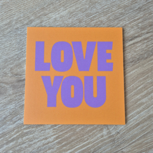 forex tegeltje, wanddecoratie, mini wanddecoratie, muurdecoratie, wandpaneel, decoratief tegeltje, forex PVC, lichtgewicht plaat, 12x12 cm, klein formaat decoratie, vierkant tegeltje, modern design, minimalistisch, strak interieur, matte afwerking, fotoprint, fototegeltje, collage wand, gallery wall, interieur decoratie, wandaccessoire, persoonlijk cadeau, cadeau idee, housewarming cadeau, cadeau voor haar, cadeau voor hem, tegeltje love you